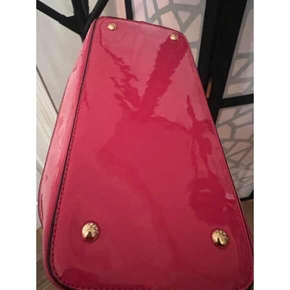 LA Philipe JUICY LIPS " OVAL HANDBAG. NWT - Picture 5 of 9